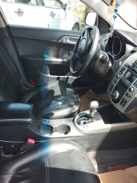 كيا فورتي 2010 - صورة 2