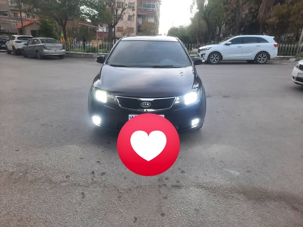 كيا فورتي 2010 - صورة 4