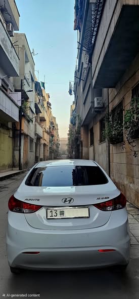 هيونداي أفانتي 2012 - صورة 4