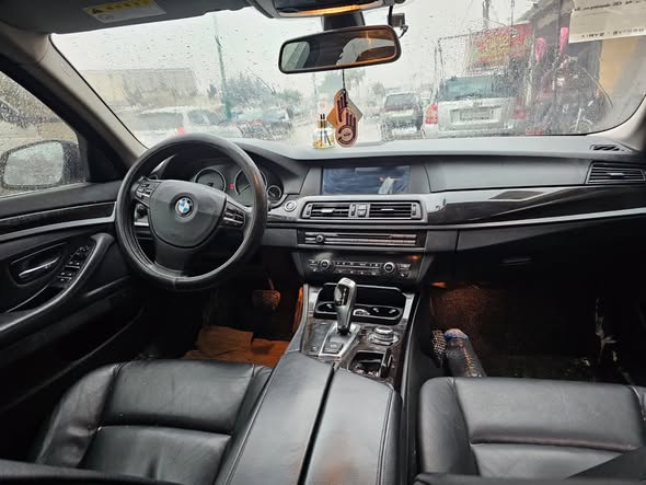 بي إم دبليو 520 2011 - صورة 2