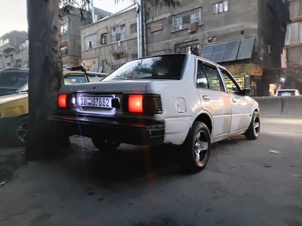 نيسان سني 1983 - صورة 2