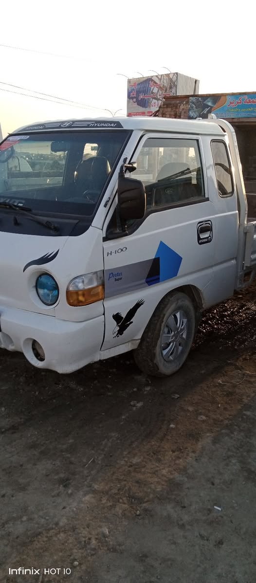 هيونداي H-100 2001