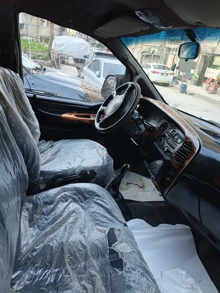 هيونداي ستاركس 1999 - صورة 2