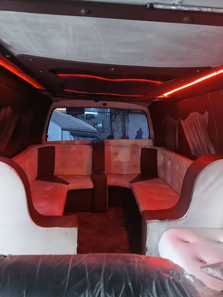 هيونداي ستاركس 1999 - صورة 3