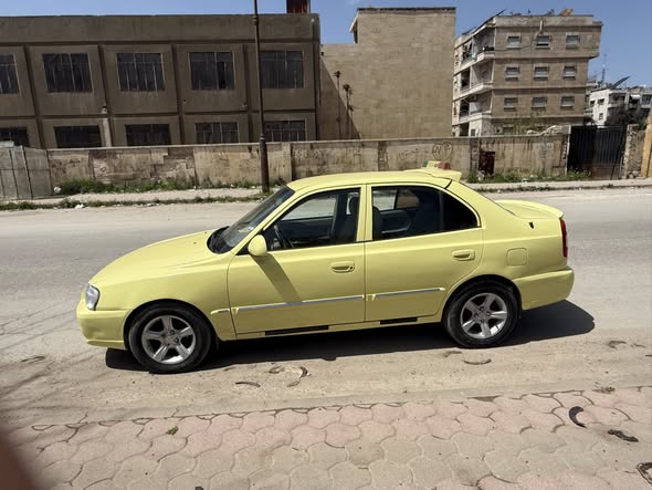 هيونداي فيرنا 2011 - صورة 2