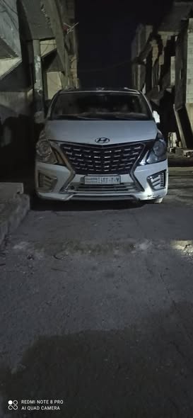 هيونداي اتش 1 2010 - صورة 1