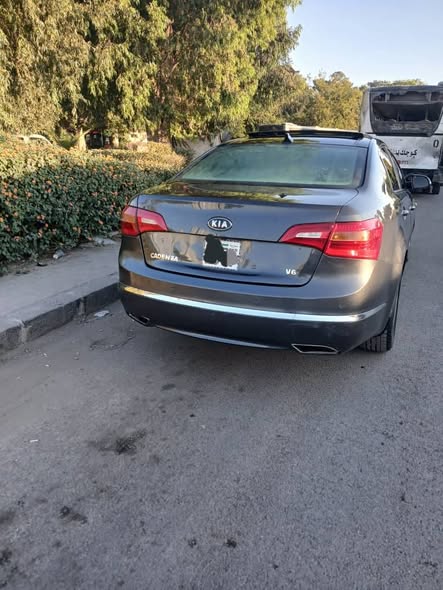 كيا كادينزا 2011 - صورة 1