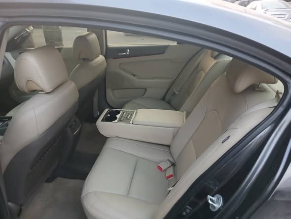 كيا كادينزا 2011 - صورة 3