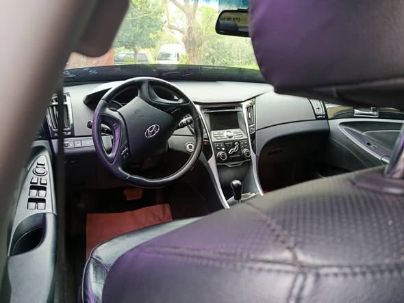 هيونداي سوناتا 2011 - صورة 2