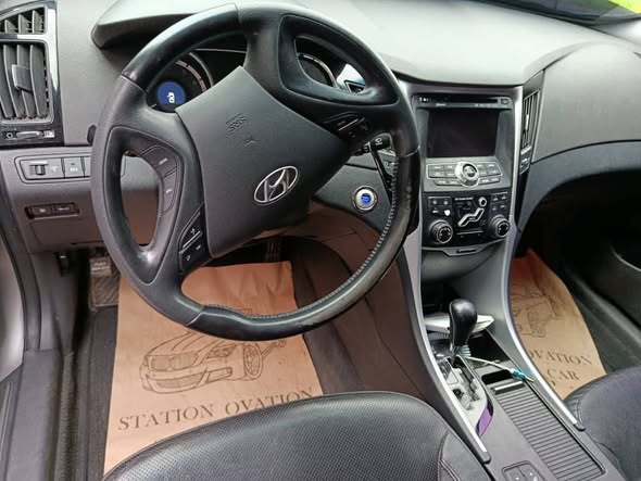 هيونداي سوناتا 2011 - صورة 5