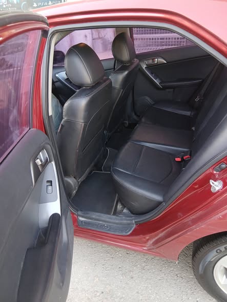 كيا فورتي 2012 - صورة 5