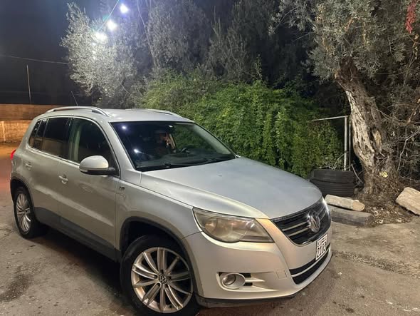 فولكس فاجن تيجوان 2011 - صورة 1