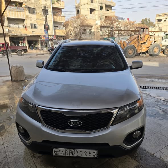 كيا سورينتو 2010 - صورة 1