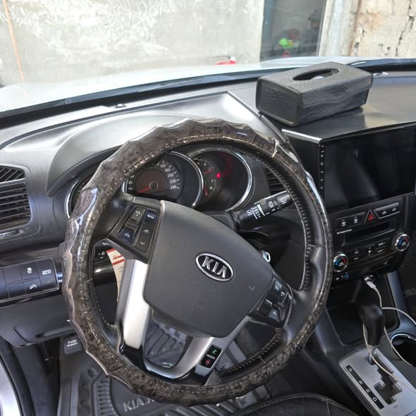 كيا سورينتو 2010 - صورة 5