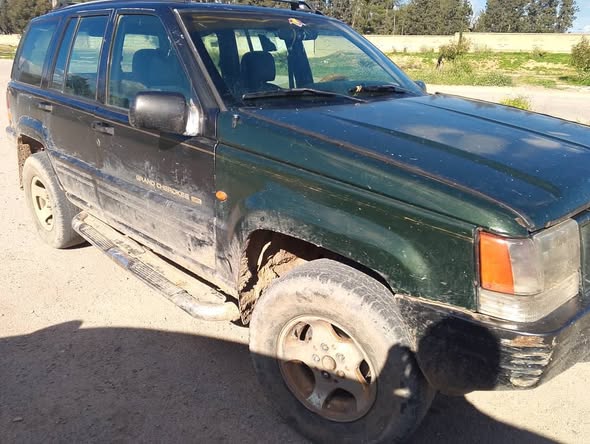 جيب شيروكي 2000 - صورة 3