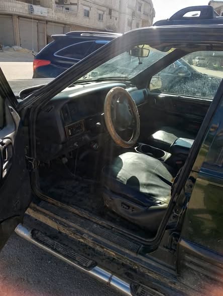 جيب شيروكي 2000 - صورة 4