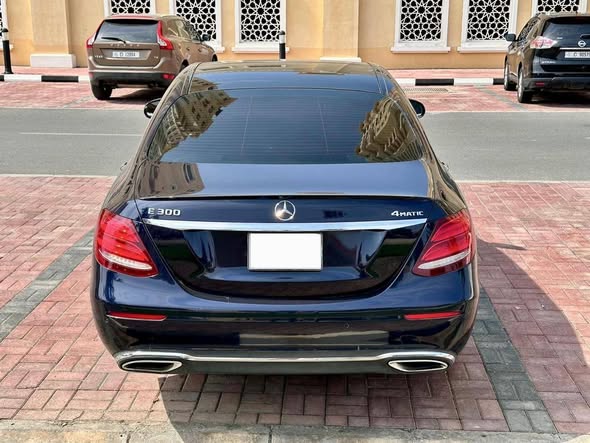 مرسيدس E300 2017 - صورة 3