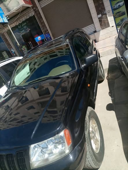 جيب شيروكي 2004 - صورة 2