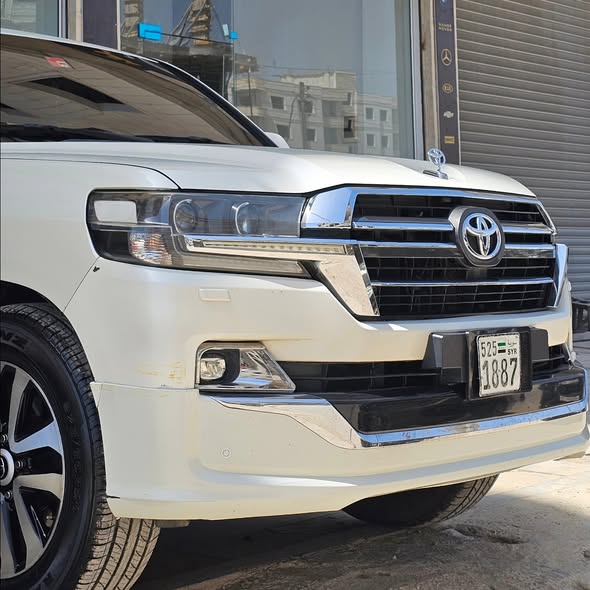 تويوتا لاندكروزر 2019 - صورة 4