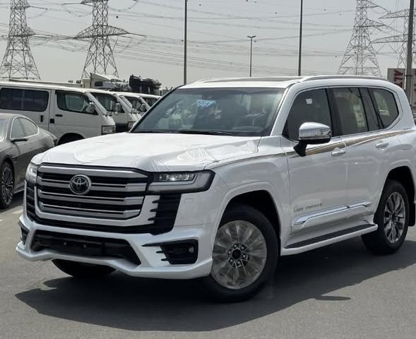 تويوتا لاند كروزر 2025 - صورة 2