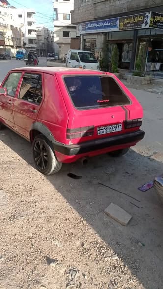 فولكس فاجن جولف 1976 - صورة 2