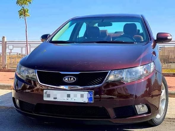 كيا فورتي 2010 - صورة 1