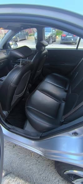 كيا ريو 2011 - صورة 5