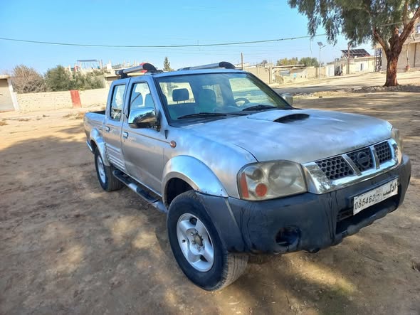 نيسان نافارا 2004 - صورة 2