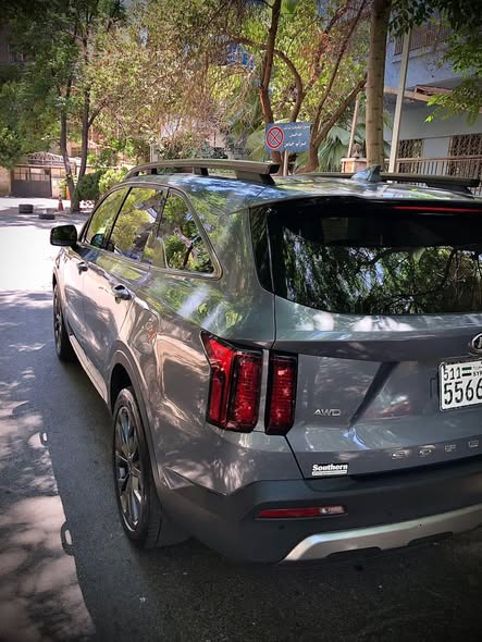 كيا سورينتو 2021 - صورة 5