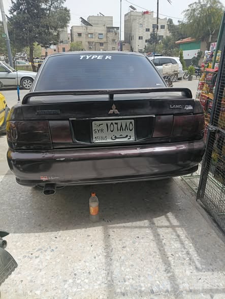 ميتسوبيشي لانسر 1996 - صورة 4