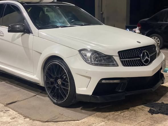 مرسيدس C300 2012 - صورة 5