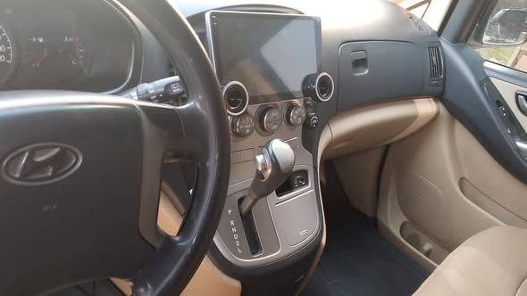 هيونداي H-1 2012 - صورة 5