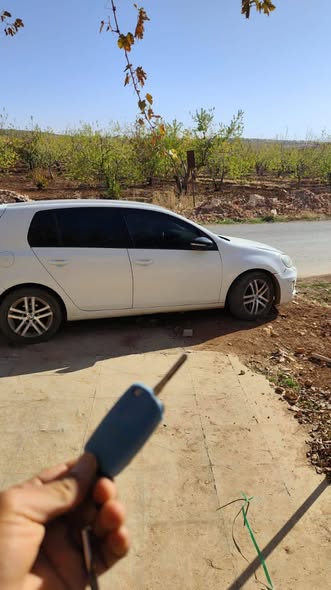 فولكس فاغن جولف 2011 - صورة 3