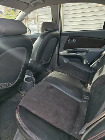 كيا ريو 2011 - صورة 2