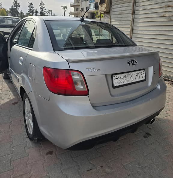 كيا ريو 2011 - صورة 4