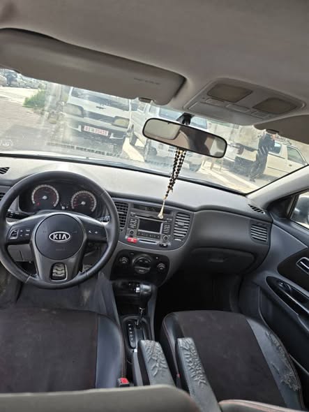 كيا ريو 2011 - صورة 5