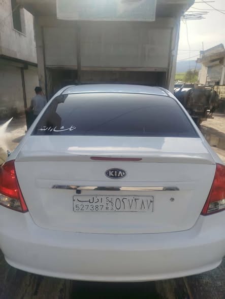 كيا سيراتو 2008 - صورة 3