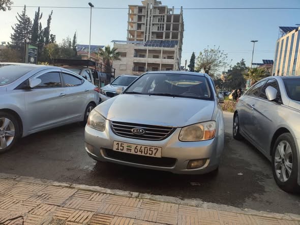 كيا سيراتو 2009 - صورة 1