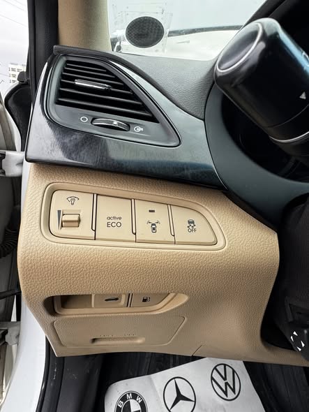 هيونداي أزيرا 2012 - صورة 5