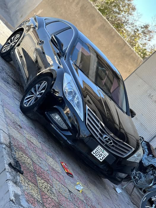 هيونداي أزيرا 2012