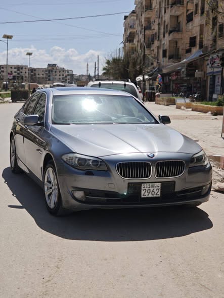 بي إم دبليو 520 2012 - صورة 1