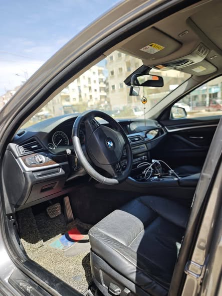 بي إم دبليو 520 2012 - صورة 5