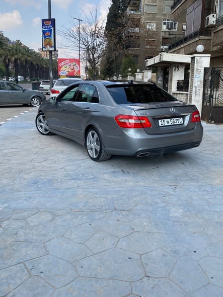 مرسيدس E350 2011 - صورة 1