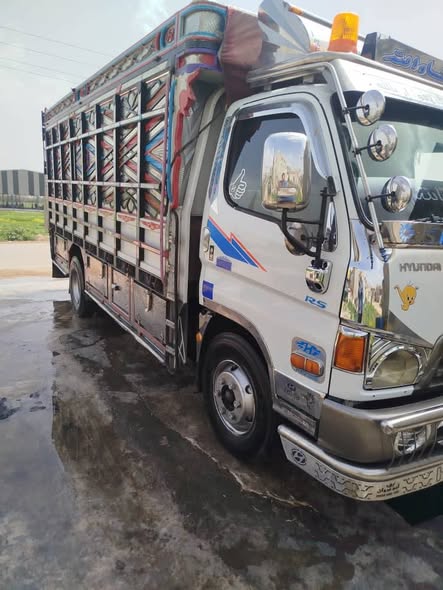 هيونداي 72 2008 - صورة 1