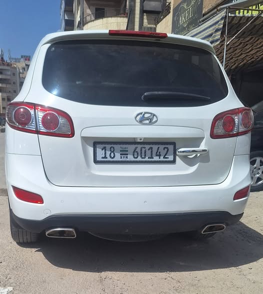 هيونداي سنتافي 2011 - صورة 1