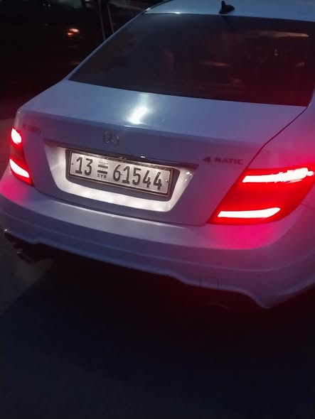 مرسيدس C300 2013 - صورة 4