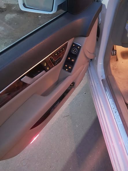 مرسيدس C300 2013 - صورة 5