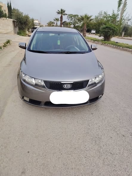 كيا فورتي 2010 - صورة 1