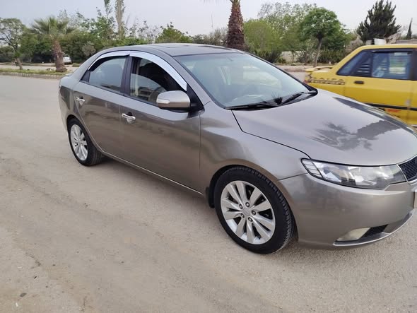 كيا فورتي 2010 - صورة 3