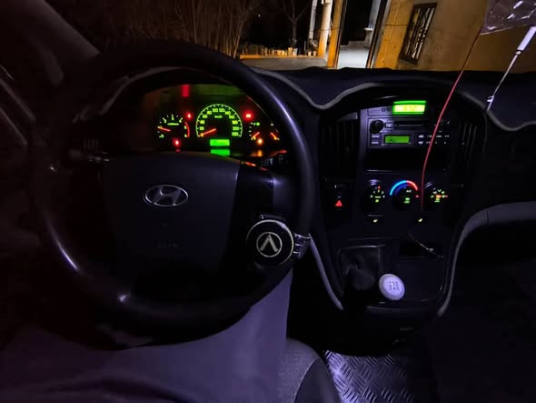 هيونداي اتش 1 2009 - صورة 2